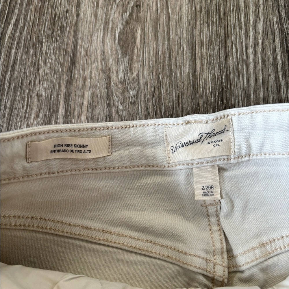 Universal Thread High Rise White Jeans - Picture 3 of 3